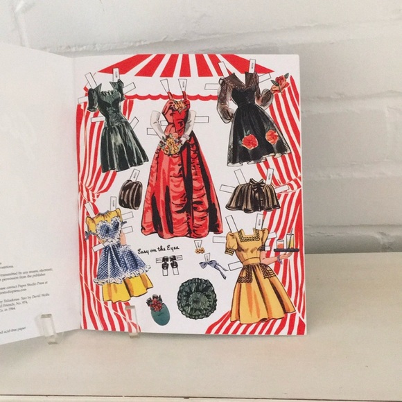 Never Used-Brand New 2010 Classic Old Style Girl Friends Paper Doll Project - Picture 3 of 6